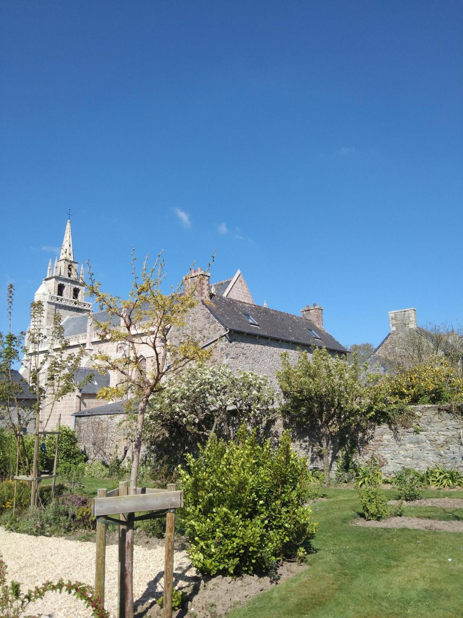 La Néo Bretonne Bed & Breakfast